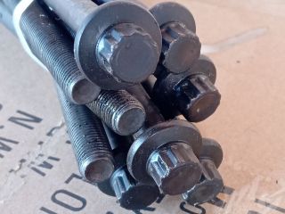 bontott MAZDA 6 Hengerfej Csavar