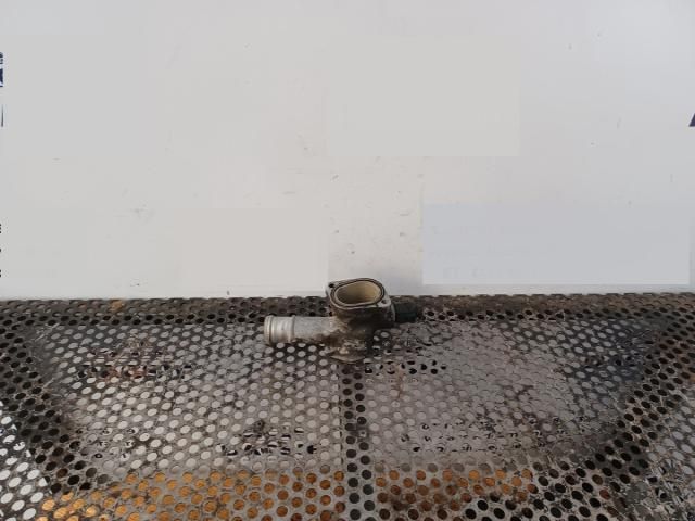 bontott MAZDA 6 Hengerfej Vízkivezető