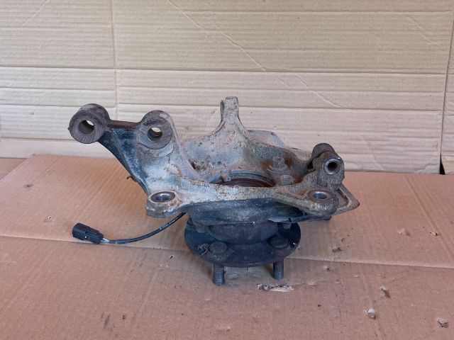 bontott MAZDA 6 Jobb első Csonkállvány Kerékaggyal