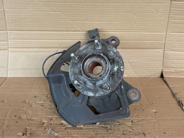 bontott MAZDA 6 Jobb első Csonkállvány Kerékaggyal