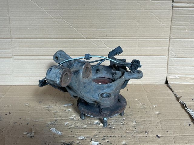 bontott MAZDA 6 Jobb első Csonkállvány Kerékaggyal