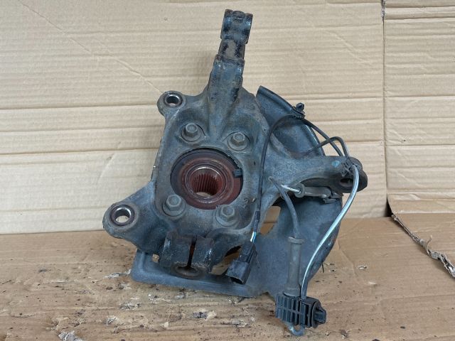 bontott MAZDA 6 Jobb első Csonkállvány Kerékaggyal