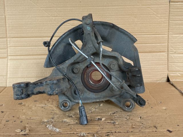 bontott MAZDA 6 Jobb első Csonkállvány Kerékaggyal