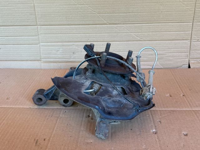 bontott MAZDA 6 Jobb első Csonkállvány Kerékaggyal