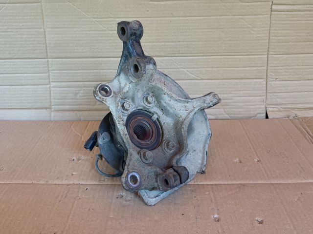 bontott MAZDA 6 Jobb első Csonkállvány Kerékaggyal