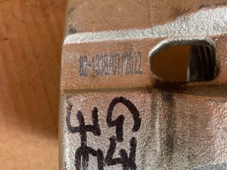 bontott MAZDA 6 Jobb első Féknyereg Munkahengerrel