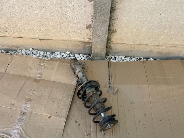 bontott MAZDA 6 Jobb első Gólyaláb (Lengécsillapító, Rugó)