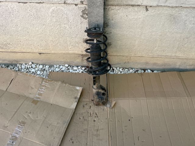 bontott MAZDA 6 Jobb első Gólyaláb (Lengécsillapító, Rugó)