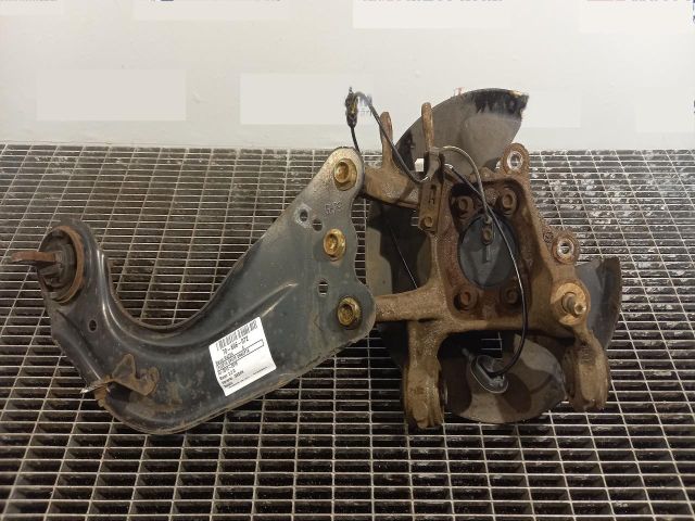 bontott MAZDA 6 Jobb hátsó Csonkállvány