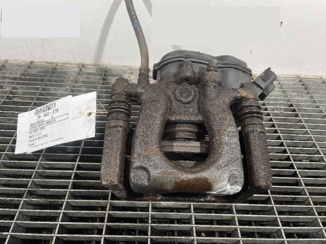 bontott MAZDA 6 Jobb hátsó Féknyereg Munkahengerrel