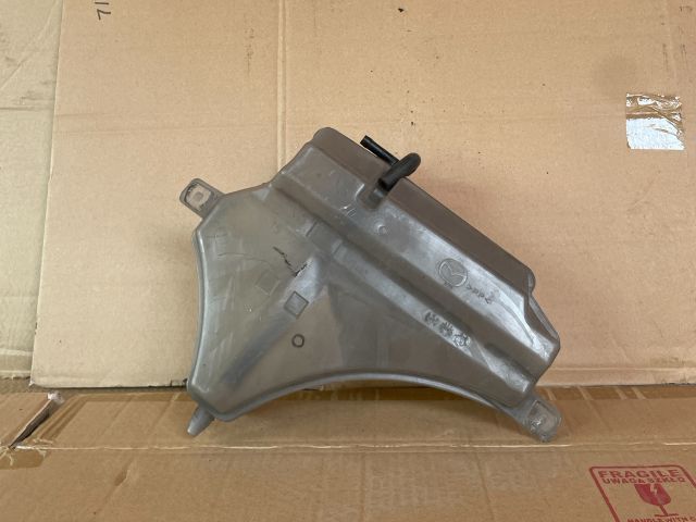 bontott MAZDA 6 Kiegyenlítő Tartály