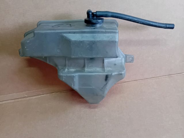 bontott MAZDA 6 Kiegyenlítő Tartály