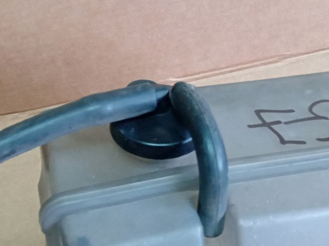 bontott MAZDA 6 Kiegyenlítő Tartály