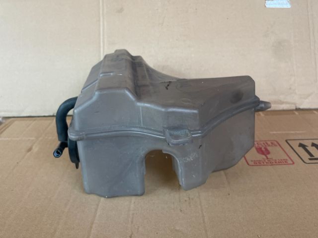 bontott MAZDA 6 Kiegyenlítő Tartály