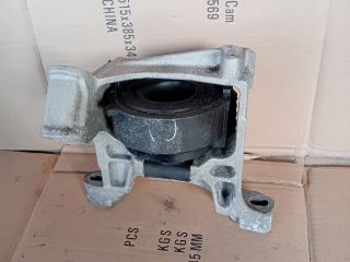 bontott MAZDA 6 Motor Tartó Bak Jobb