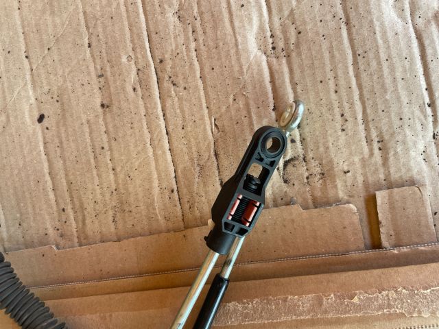 bontott MAZDA 6 Váltó Bowden