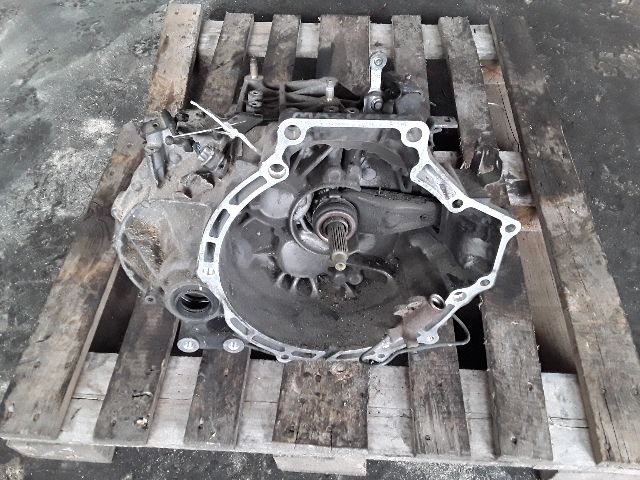 bontott MAZDA 6 Váltó (Mechanikus)