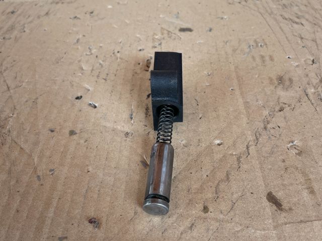 bontott MAZDA 6 Vezérlés Lánc / Szíj Feszítő Görgő