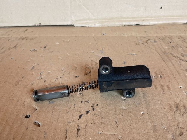 bontott MAZDA 6 Vezérlés Lánc / Szíj Feszítő Görgő