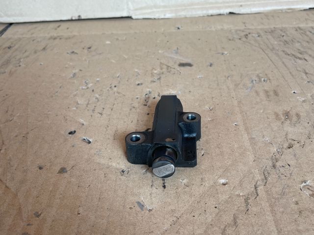 bontott MAZDA 6 Vezérlés Lánc / Szíj Feszítő Görgő