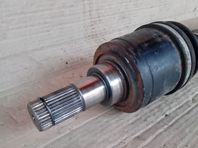 bontott MAZDA 6 Bal Féltengely