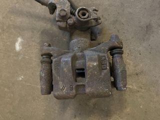 bontott MAZDA 6 Bal hátsó Féknyereg Munkahengerrel