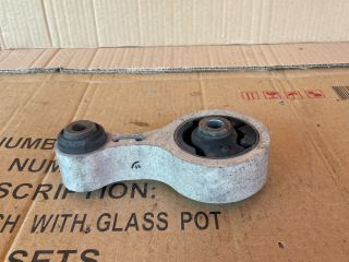 bontott MAZDA 6 Billenésgátló Bak