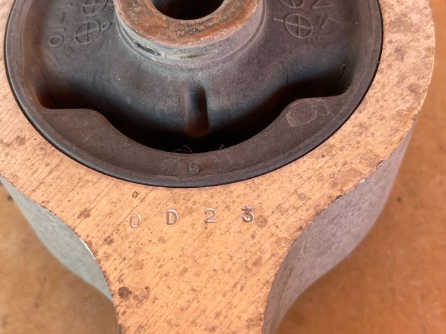 bontott MAZDA 6 Billenésgátló Bak