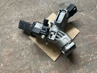 bontott MAZDA 6 Gyújtáskapcsoló Házzal