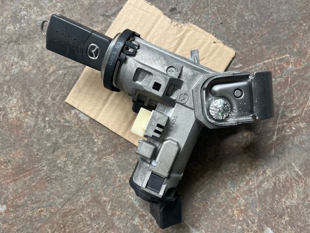 bontott MAZDA 6 Gyújtáskapcsoló Házzal