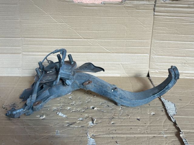 bontott MAZDA 6 Jobb első Csonkállvány Kerékaggyal