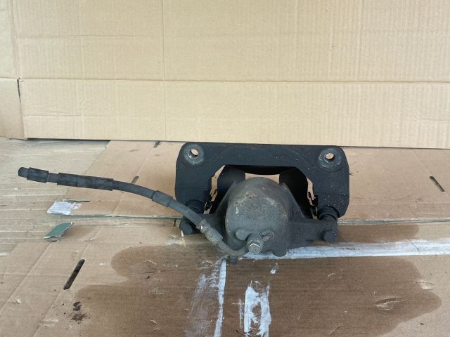 bontott MAZDA 6 Jobb első Féknyereg Munkahengerrel