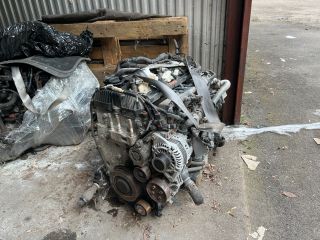 bontott MAZDA 6 Motor (Fűzött blokk hengerfejjel)