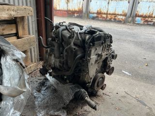 bontott MAZDA 6 Motor (Fűzött blokk hengerfejjel)