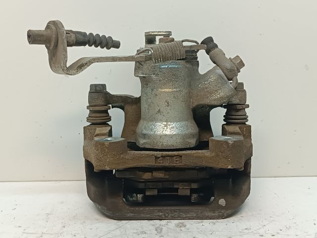 bontott MAZDA 6 Jobb hátsó Féknyereg Munkahengerrel