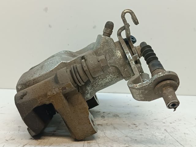 bontott MAZDA 6 Jobb hátsó Féknyereg Munkahengerrel