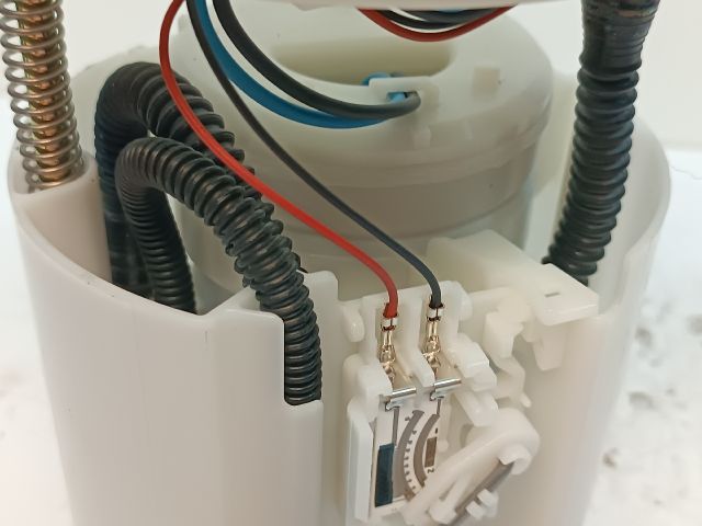 bontott MAZDA 6 Üzemanyag Szivattyú