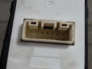 bontott MAZDA 6 Ablakemelő Kapcsoló Négyes / Kettes