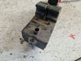 bontott MAZDA 6 Ablakemelő Kapcsoló Négyes / Kettes