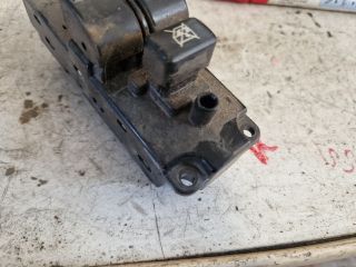 bontott MAZDA 6 Ablakemelő Kapcsoló Négyes / Kettes