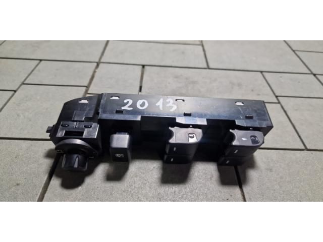 bontott MAZDA 6 Ablakemelő Kapcsoló Négyes / Kettes