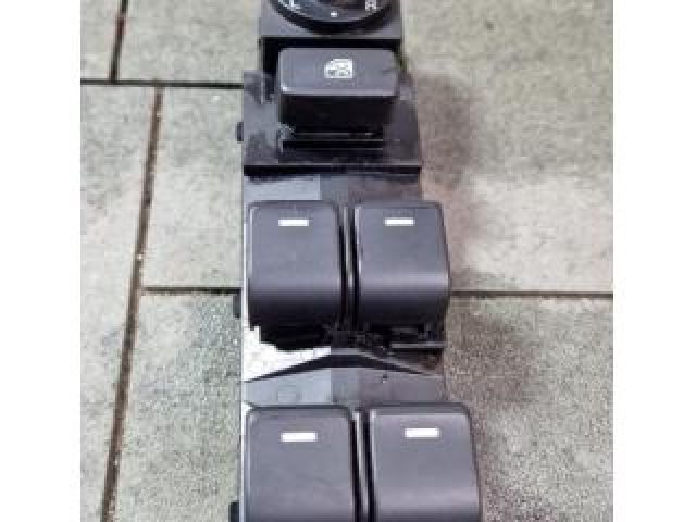 bontott MAZDA 6 Ablakemelő Kapcsoló Négyes / Kettes