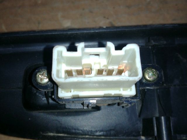 bontott MAZDA 6 Ablakemelő Kapcsoló (Pozíciófüggetlen)