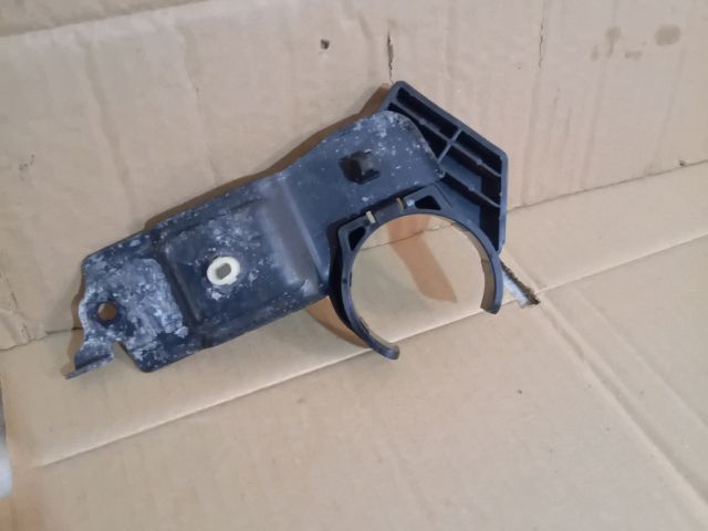 bontott MAZDA 6 Ablakmosó Tartály Tartó