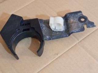 bontott MAZDA 6 Ablakmosó Tartály Tartó