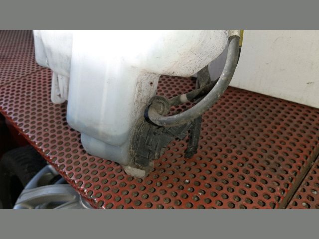 bontott MAZDA 6 Ablakmosó Tartály