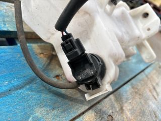 bontott MAZDA 6 Ablakmosó Tartály