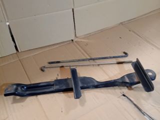 bontott MAZDA 6 Akkumulátor Leszorító