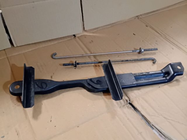 bontott MAZDA 6 Akkumulátor Leszorító