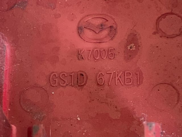 bontott MAZDA 6 Akkumulátor Saru Fedél